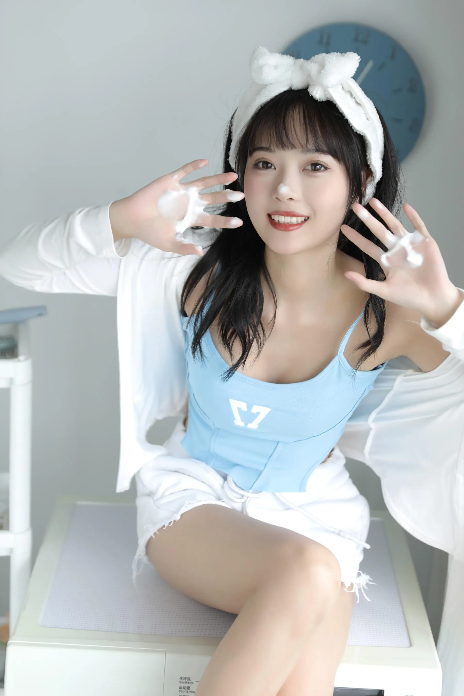 [YITUYU艺图语]2022.09.20 夏日酣甜午后 小薇人儿 [37P]插图3